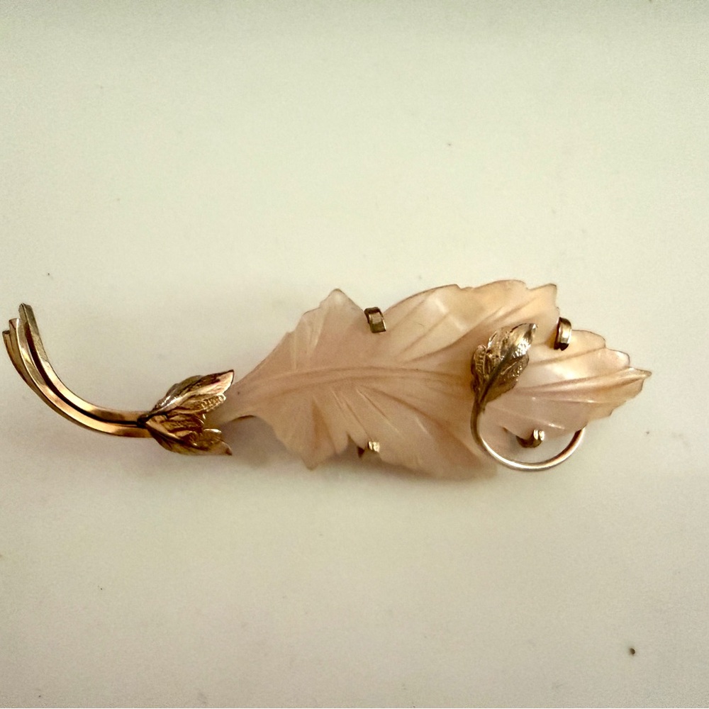 Chic Gold and Cream Leaf Brooch